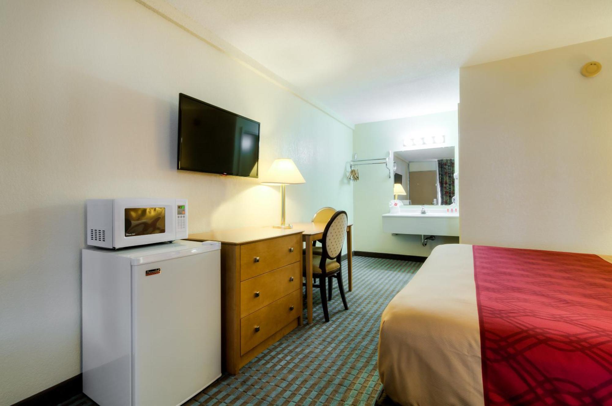 Econo Lodge Shorewood Zimmer foto
