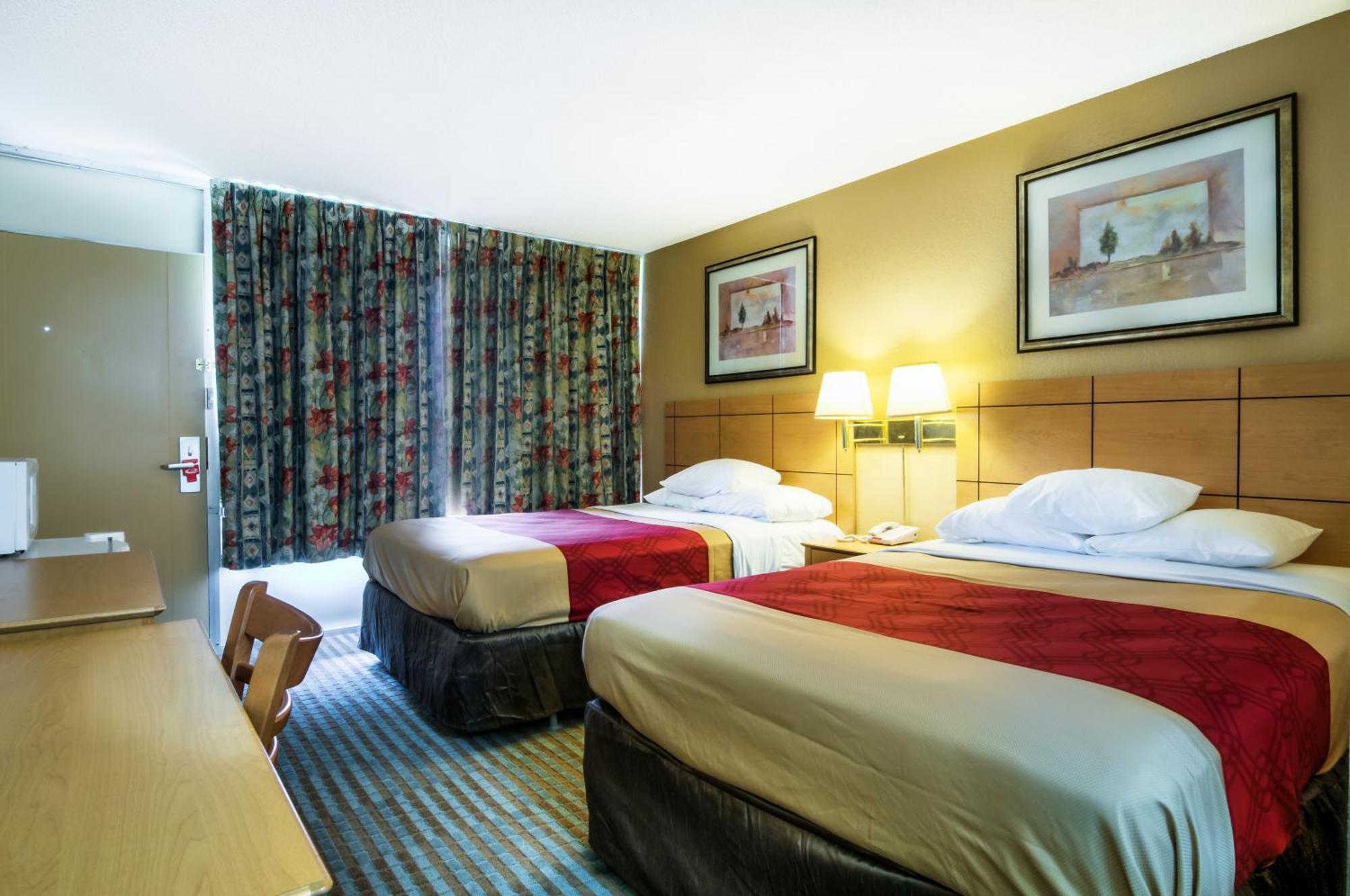 Econo Lodge Shorewood Zimmer foto