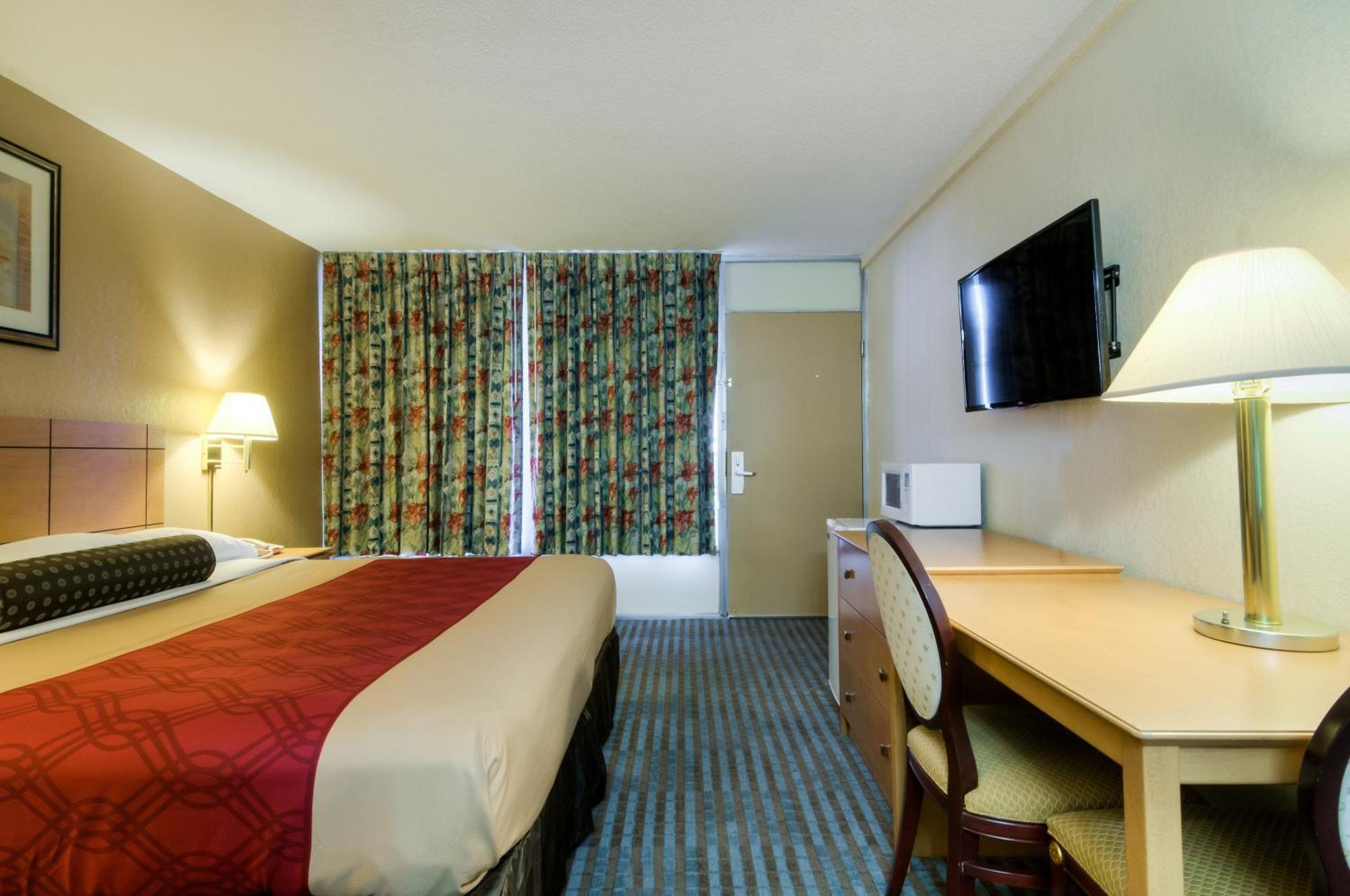 Econo Lodge Shorewood Zimmer foto